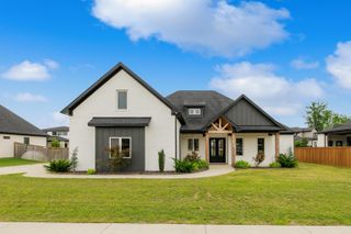 4905 Lake Vista Drive, Benton, AR 72019