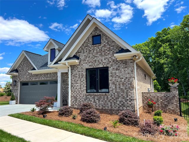 5124 Silver Trace Lane, Denver, NC 28037