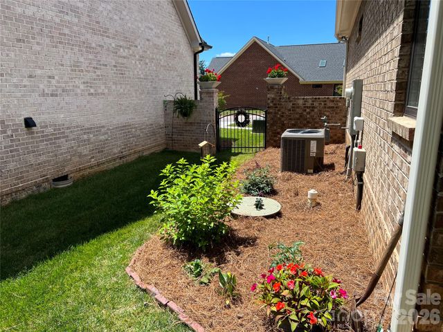 5124 Silver Trace Lane, Denver, NC 28037