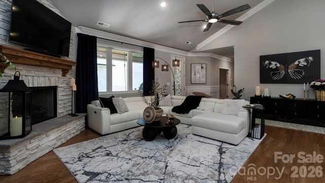 5124 Silver Trace Lane, Denver, NC 28037