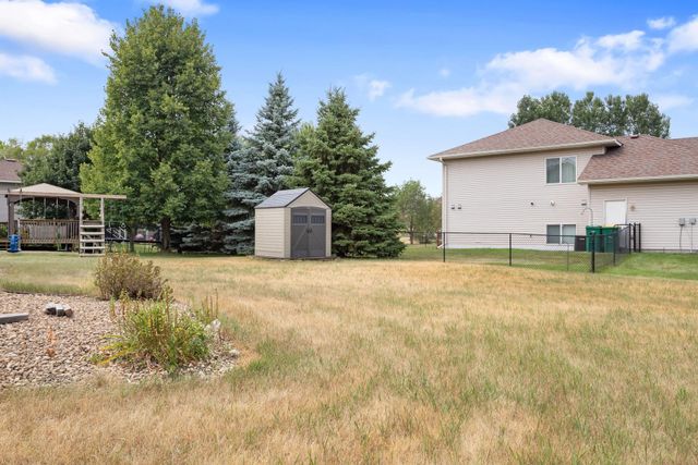 10049 Butternut Court N, Brooklyn Park, MN 55443