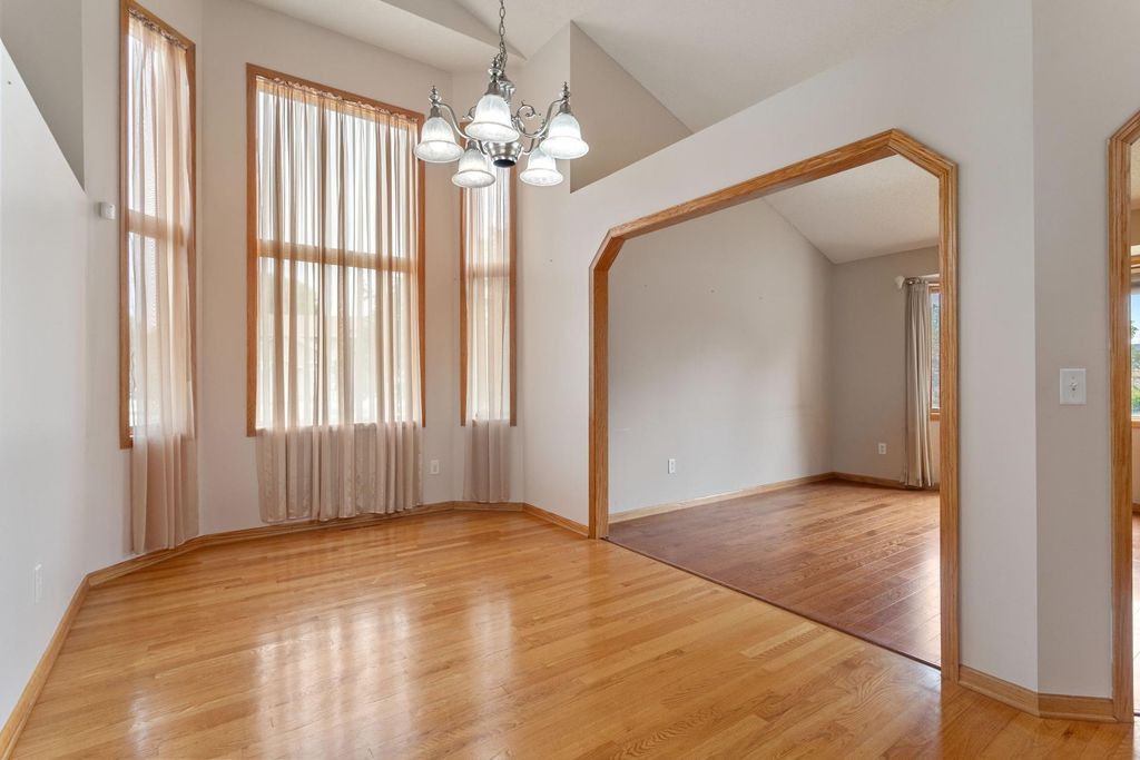 10049 Butternut Court N, Brooklyn Park, MN 55443 — photo 3
