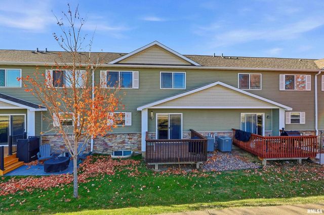 1570 Savannah Circle C3, Davenport, IA 52807