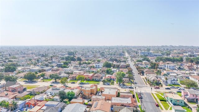 8110 S Denker, Los Angeles, CA 90047