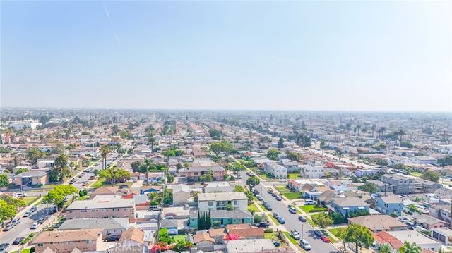 8110 S Denker, Los Angeles, CA 90047