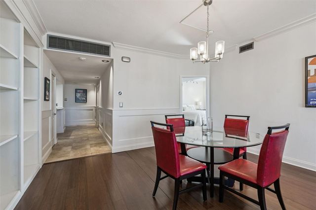 1 BEACH DRIVE SE 2008, St Petersburg, FL 33701