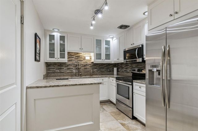 1 BEACH DRIVE SE 2008, St Petersburg, FL 33701