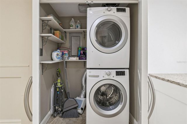 1 BEACH DRIVE SE 2008, St Petersburg, FL 33701