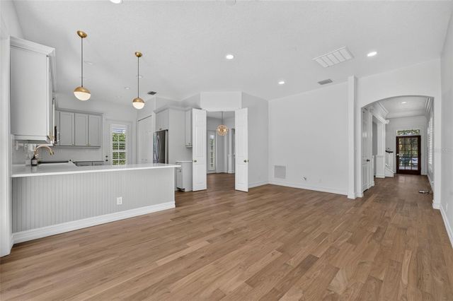 440 CLARENDON AVENUE, Winter Park, FL 32789