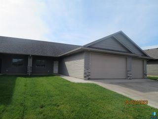 7509 W Flowerfield Pl Place, Sioux Falls, SD 57108