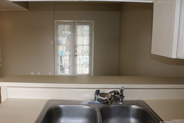 66 Brees Blvd Apt 51, San Antonio, TX 78209