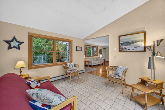 43 Heather Lane, North Falmouth, MA 02556