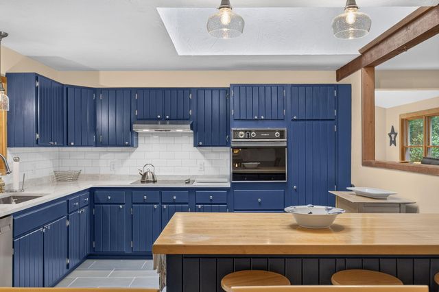 43 Heather Lane, North Falmouth, MA 02556
