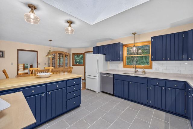 43 Heather Lane, North Falmouth, MA 02556