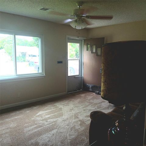 8913 Linda Vista Road, Houston, TX 77078