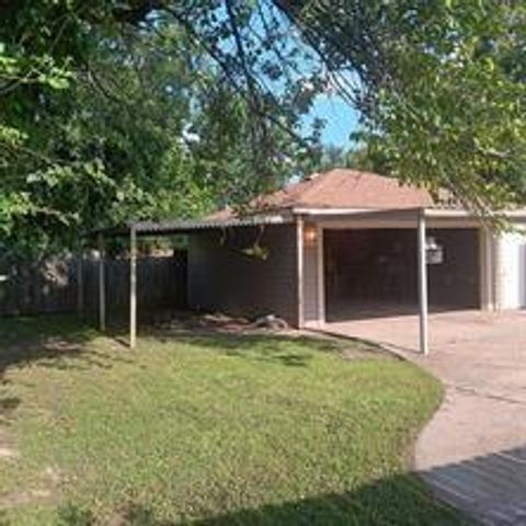 8913 Linda Vista Road, Houston, TX 77078