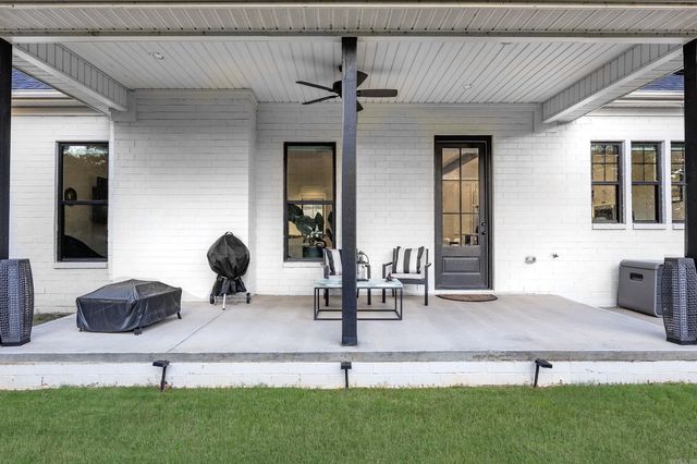 3 Eagle Cove, Maumelle, AR 72113