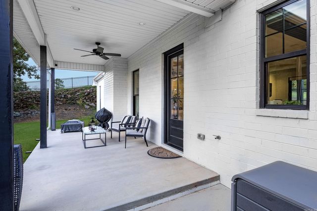 3 Eagle Cove, Maumelle, AR 72113
