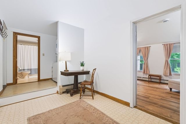 66 N High St, Foxboro, MA 02035