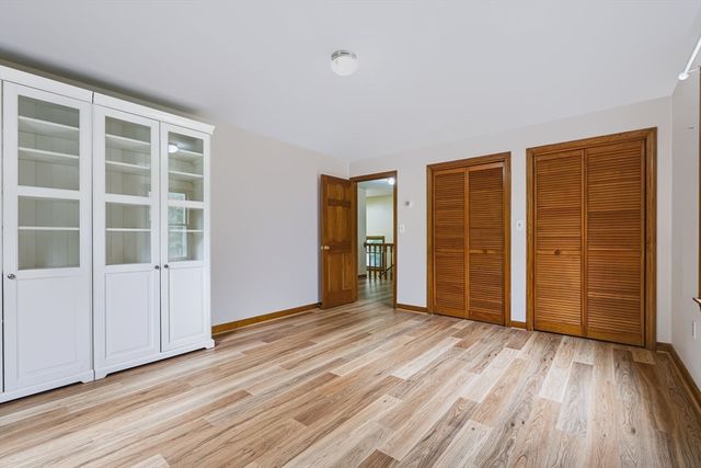 66 N High St, Foxboro, MA 02035