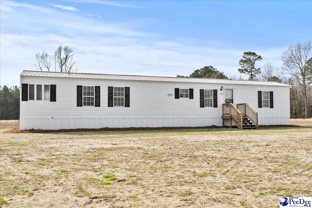 1049 Sawyer Road, Marion, SC 29571