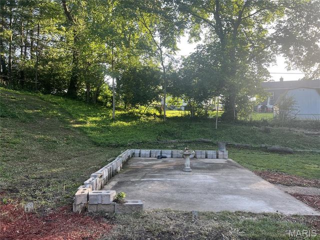 615 Crest Court, Kirkwood, MO 63122
