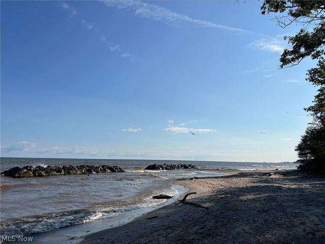 5755 Lake Road W 6, Ashtabula, OH 44004