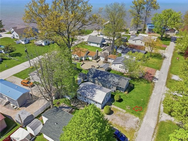 5755 Lake Road W 6, Ashtabula, OH 44004
