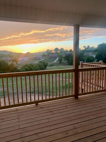 630 Bridle Path Ln, Hartsville, TN 37074