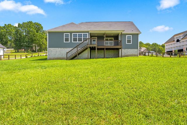 630 Bridle Path Ln, Hartsville, TN 37074