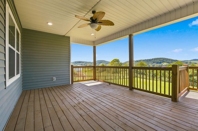 630 Bridle Path Ln, Hartsville, TN 37074
