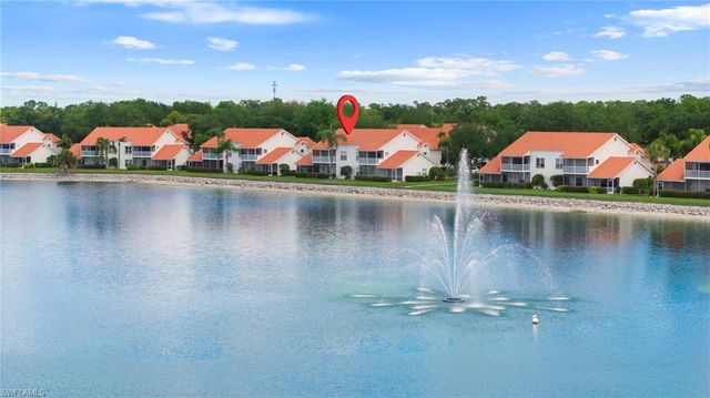 565 Windsor SQ 202, Naples, FL 34104