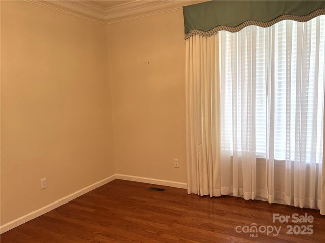 105 Winding Creek Drive, Morganton, NC 28655