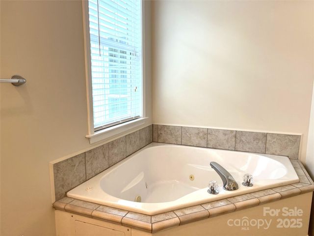105 Winding Creek Drive, Morganton, NC 28655