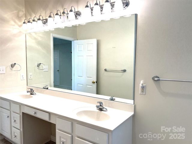 105 Winding Creek Drive, Morganton, NC 28655