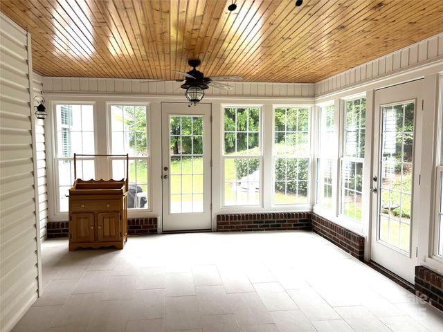 105 Winding Creek Drive, Morganton, NC 28655