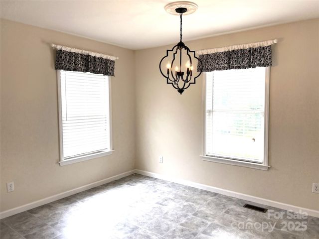 105 Winding Creek Drive, Morganton, NC 28655