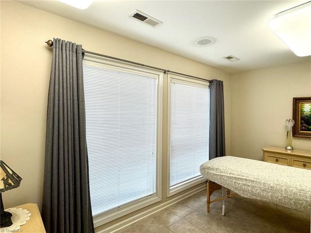 510 W Center Street, Lexington, NC 27292