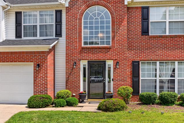 5072 Middleton Place, Lexington, KY 40515