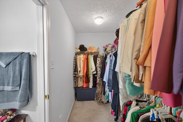 5072 Middleton Place, Lexington, KY 40515
