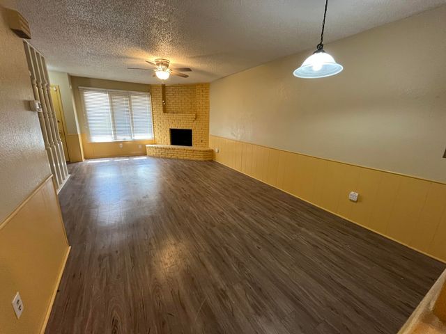 1005 Jefferson Street, Plainview, TX 79072