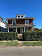 1376 Cherry Avenue NE, Canton, OH 44714