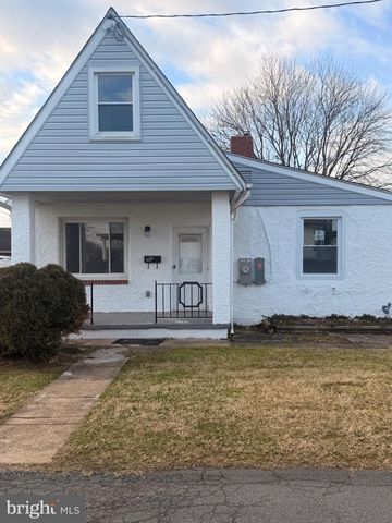 8323 BEAR CREEK DR, Baltimore, MD 21222