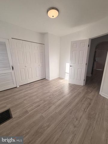 8323 BEAR CREEK DR, Baltimore, MD 21222