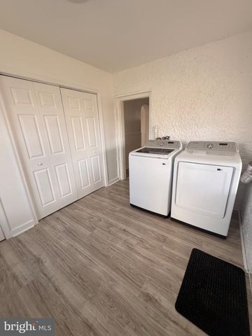 8323 BEAR CREEK DR, Baltimore, MD 21222