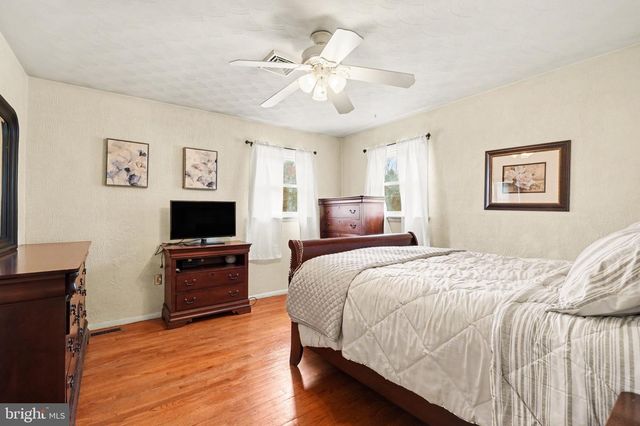 3925 SULLIVAN ST, Mechanicsburg, PA 17050