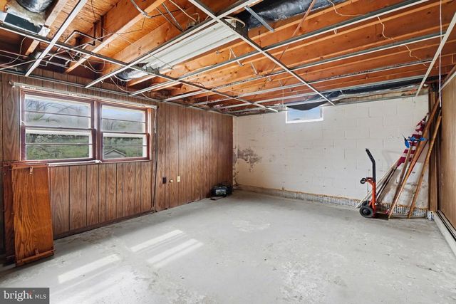 3925 SULLIVAN ST, Mechanicsburg, PA 17050