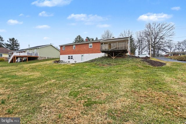 3925 SULLIVAN ST, Mechanicsburg, PA 17050
