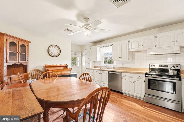 3925 SULLIVAN ST, Mechanicsburg, PA 17050