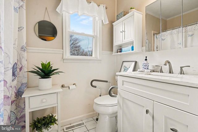 3925 SULLIVAN ST, Mechanicsburg, PA 17050